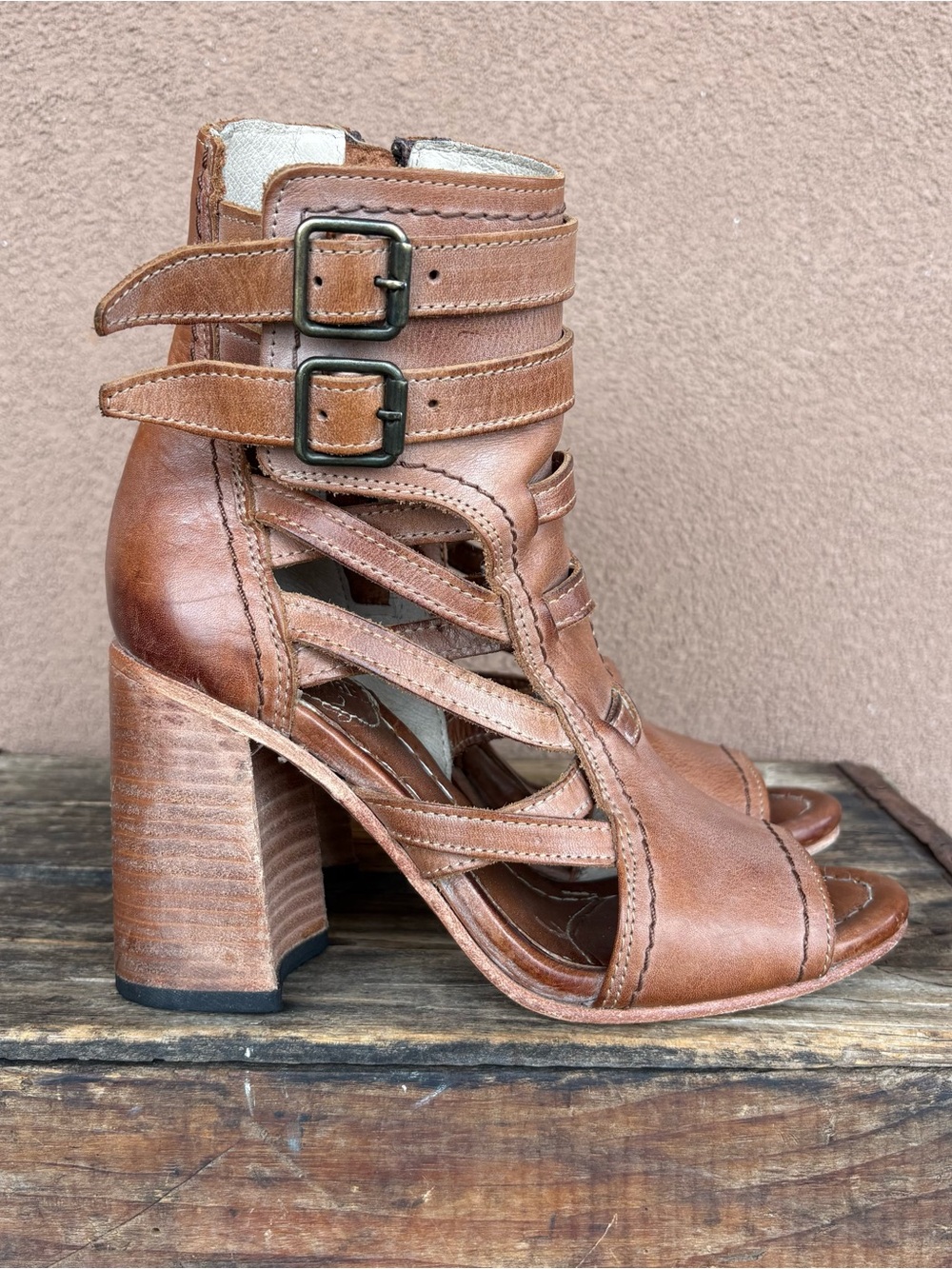 Freebird by Steven Tiara Brown Leather Gladiator Block Heel Sandal - Picture 3 of 10
